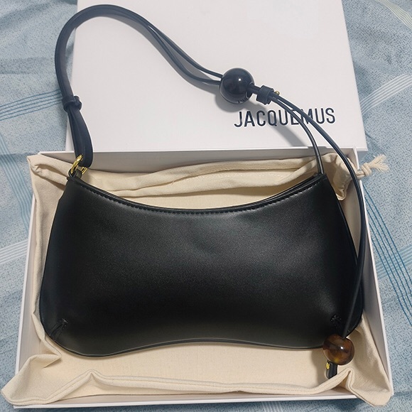 Jacquemus Black Leather Crossbody Bag - Picture 2 of 7